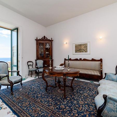 Vietri Amalfi Coast Family Luxury Suite מראה חיצוני תמונה