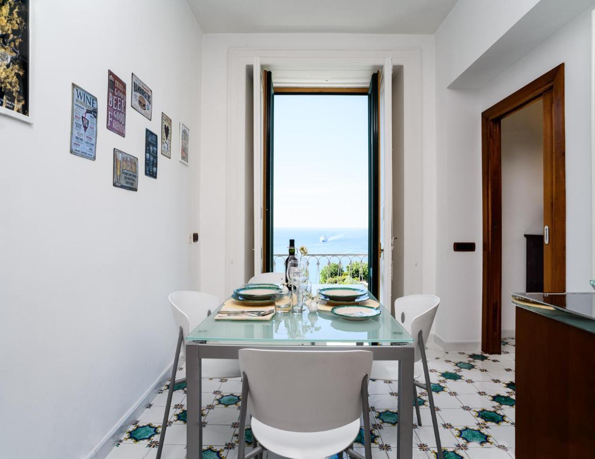 Vietri Amalfi Coast Family Luxury Suite מראה חיצוני תמונה