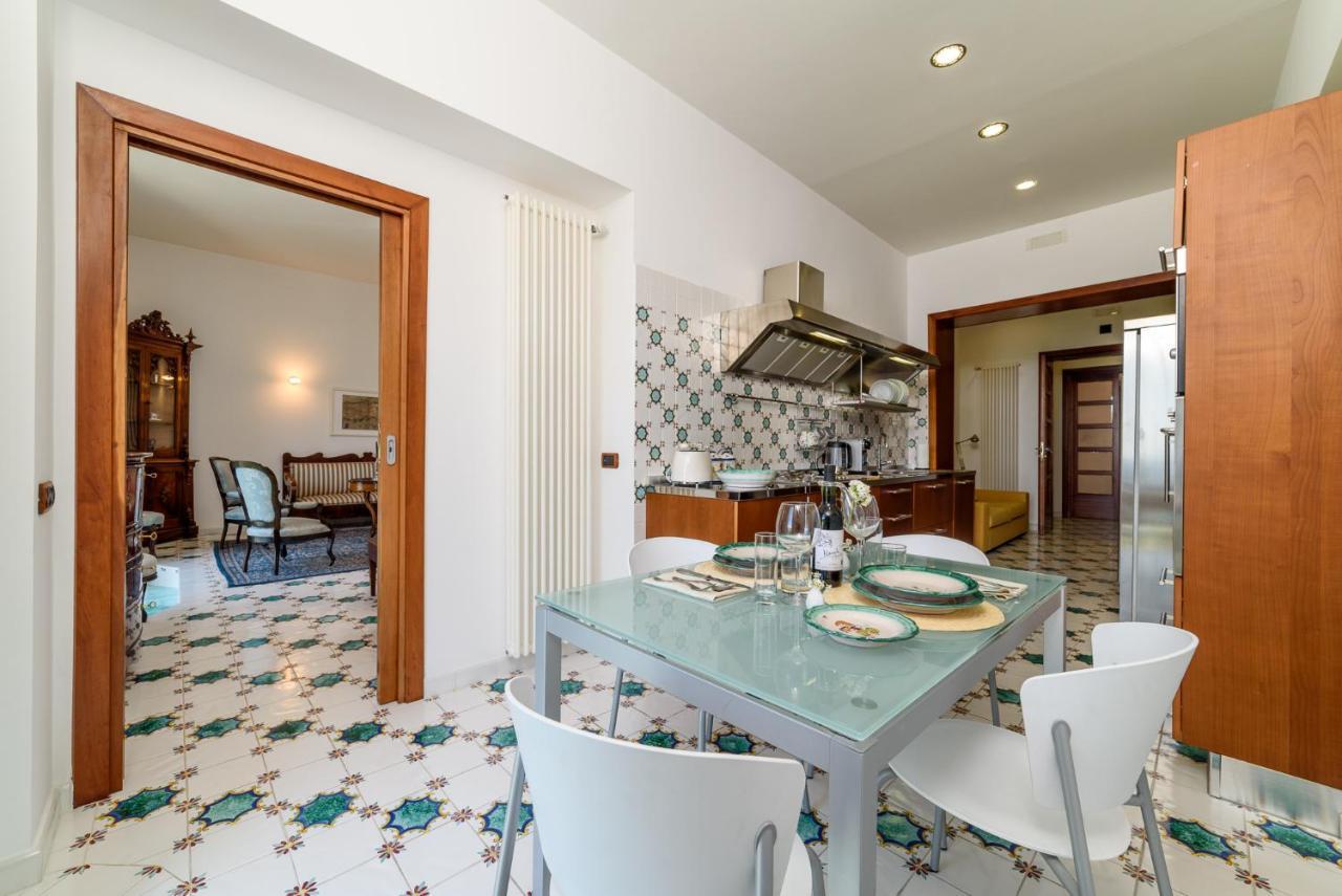 Vietri Amalfi Coast Family Luxury Suite מראה חיצוני תמונה