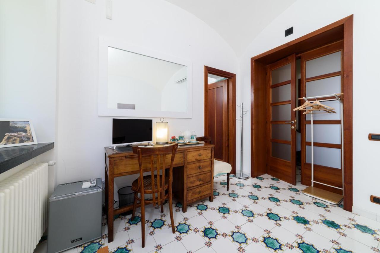Vietri Amalfi Coast Family Luxury Suite מראה חיצוני תמונה