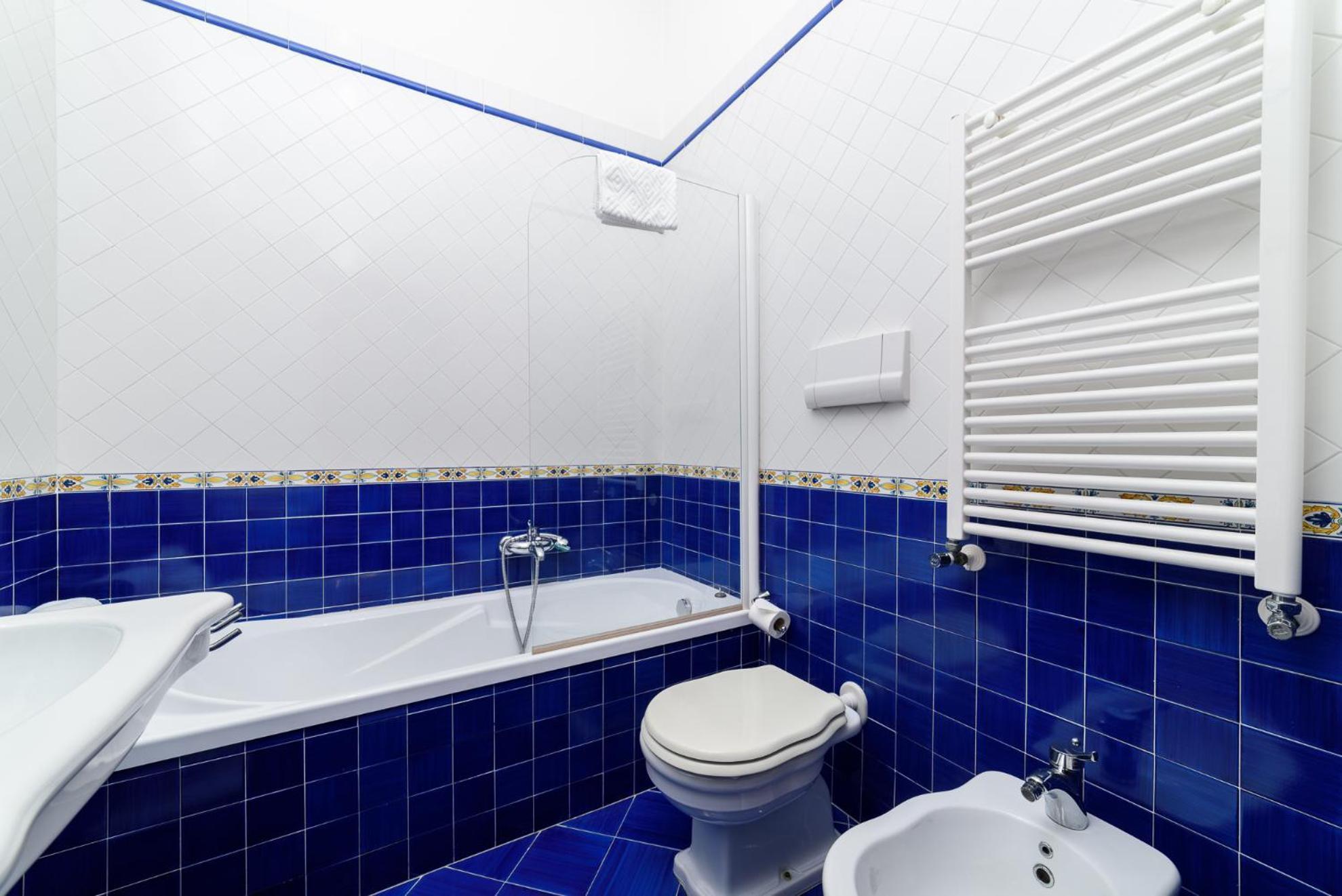 Vietri Amalfi Coast Family Luxury Suite מראה חיצוני תמונה