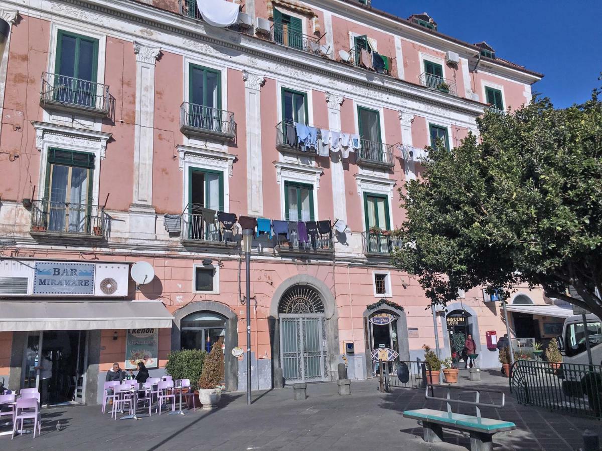 Vietri Amalfi Coast Family Luxury Suite מראה חיצוני תמונה